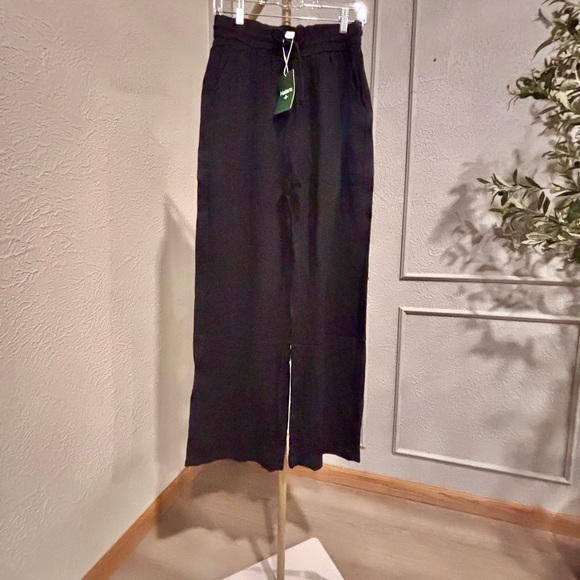 NEW WITH TAGS! Halara Small Tall Women's Black Wide Leg Casual Pants - Picture 2 of 4